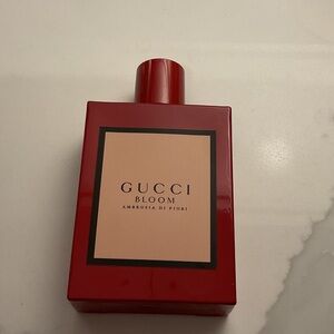 Gucci Bloom Ambrosia di Fiori Red Bottle